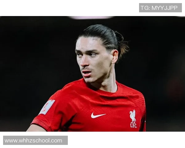 东邪西毒足球明星的传奇人生与绿茵场上的风云际会